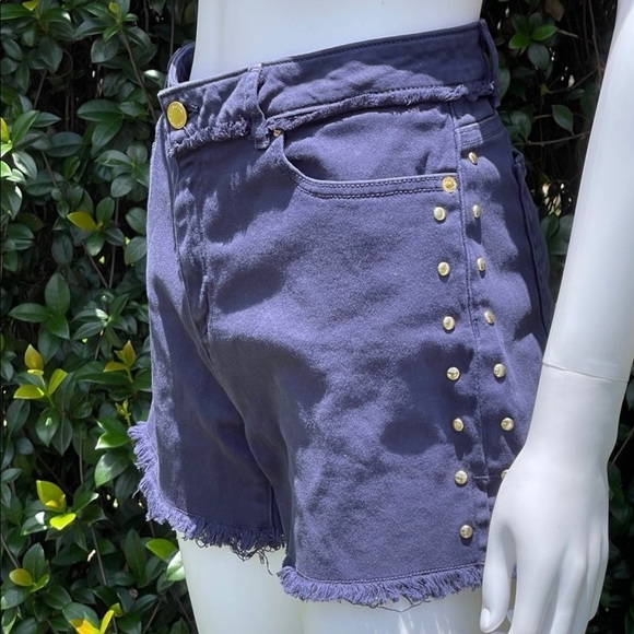 💋Michael Kors Frayed Raw Hem Navy Denim Studded Shorts - Picture 9 of 9